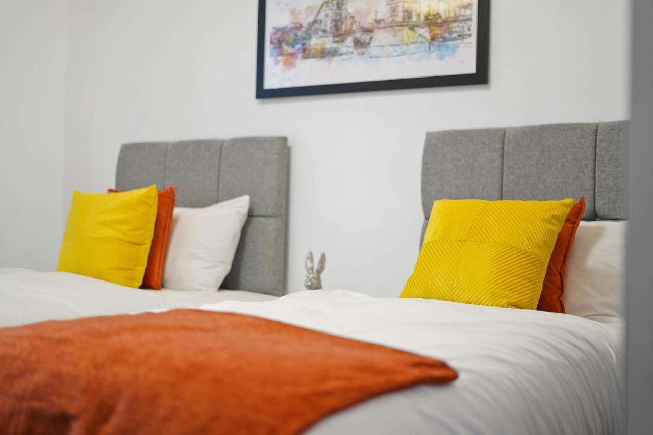 City Prime Apartments Лондон Екстериор снимка A bedroom at the hotel